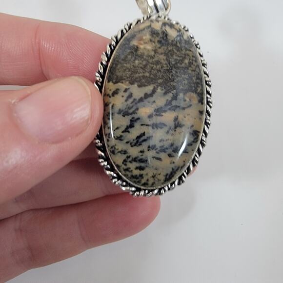 Handmade Silver Pendant with Dendritic Agate Cabochon - Picture 8 of 10